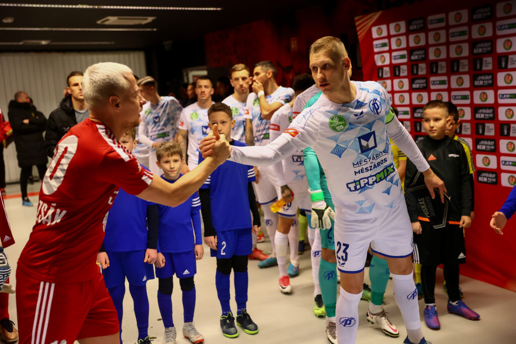 Stefan Loncar in the squad of the Montenegrin national team - DVSC Futball  Zrt.