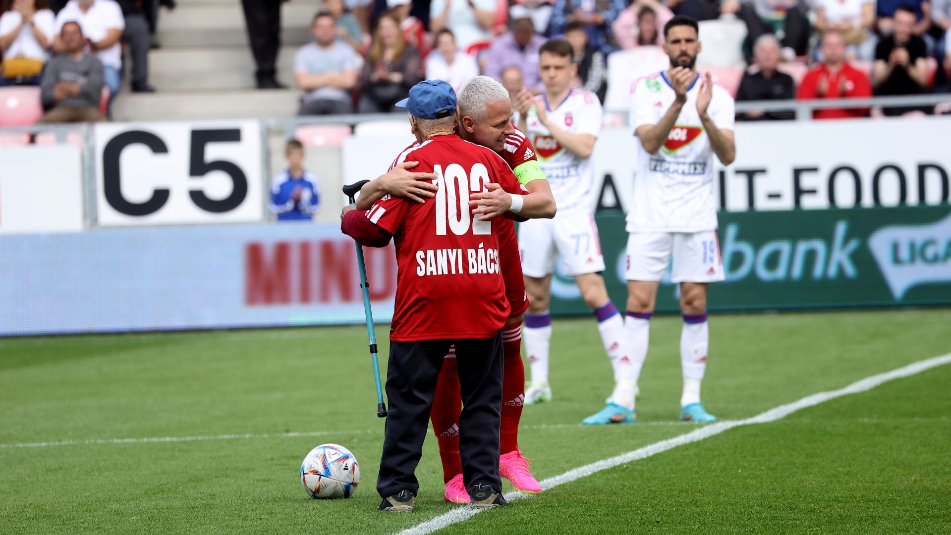 Stefan Loncar in the squad of the Montenegrin national team - DVSC Futball  Zrt.