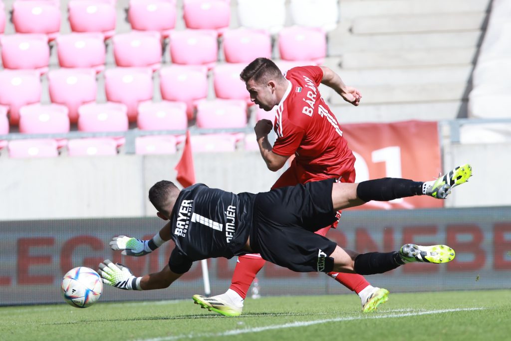 Stefan Loncar in the squad of the Montenegrin national team - DVSC Futball  Zrt.